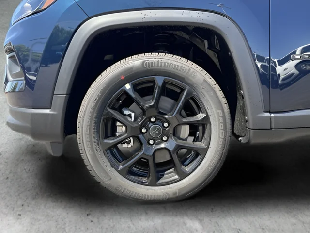 New 2026 Fathom Blue Pearl-Coat Exterior Paint Jeep Latitude image 20