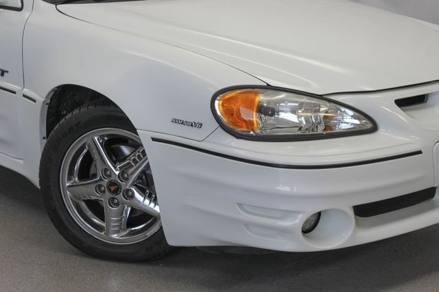 Used 2001 White Pontiac GT image 3