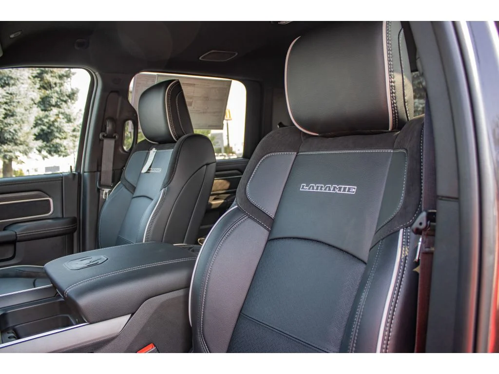 New 2026 Granite Crystal Metallic Clearcoat Ram Laramie image 30