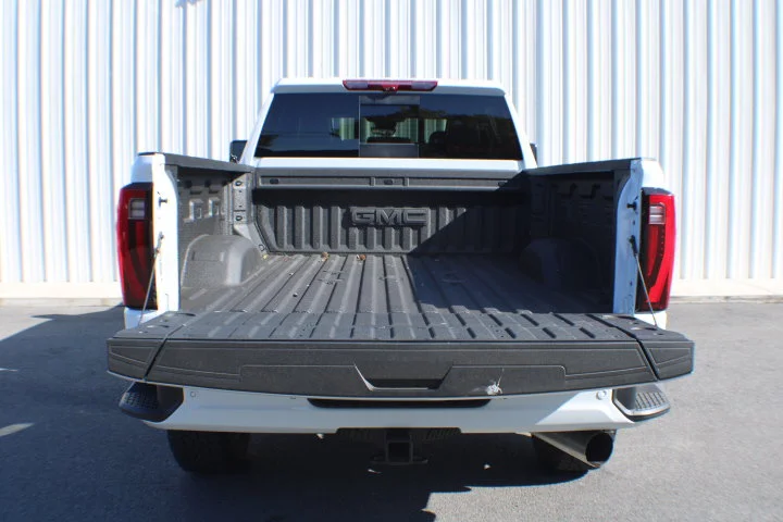 Certified Used 2026 Glacier White Tricoat GMC Denali Ultimate image 19