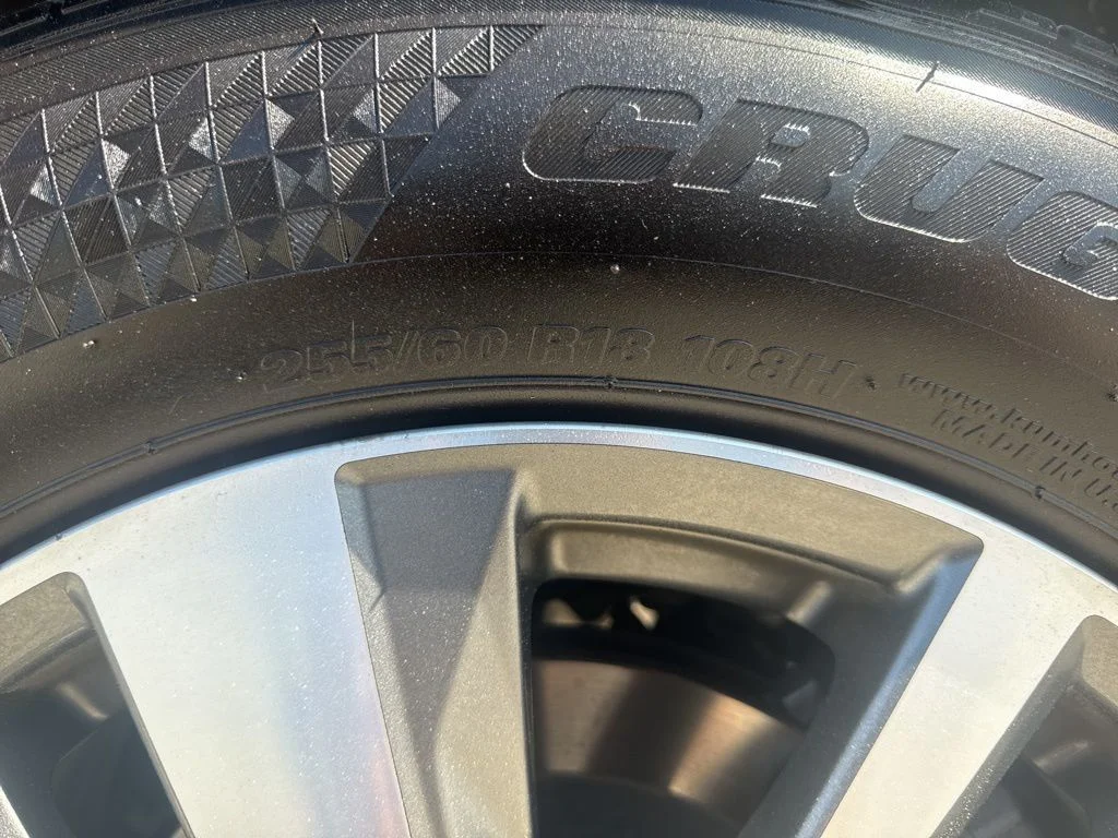 Used 2025 Gray Nissan SL image 33
