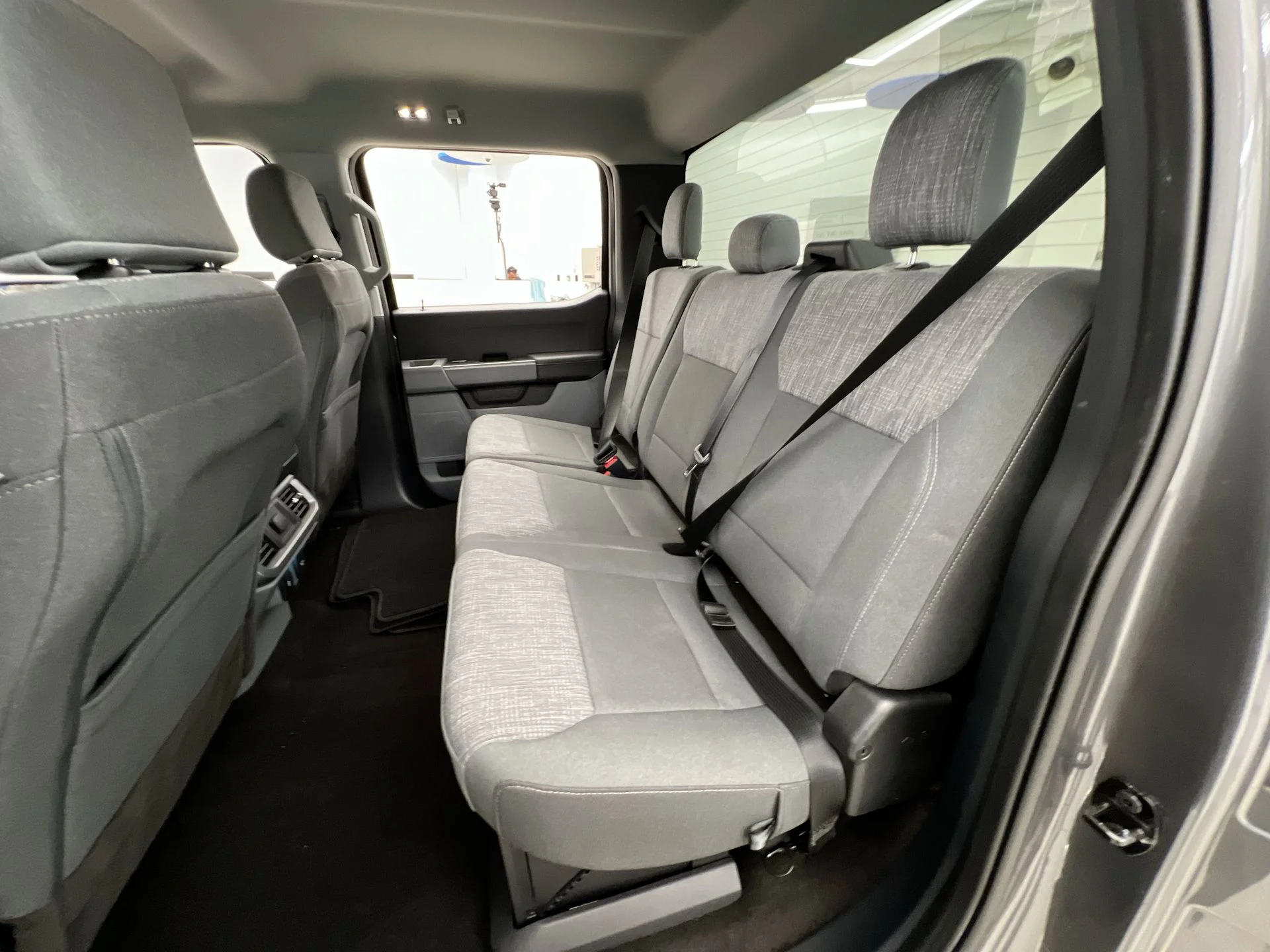 Used 2022 Gray Ford XLT image 11