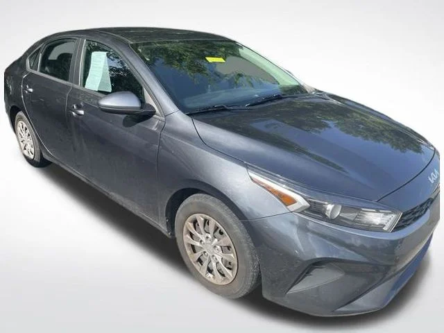 Used 2023 Gray Kia LX image 7