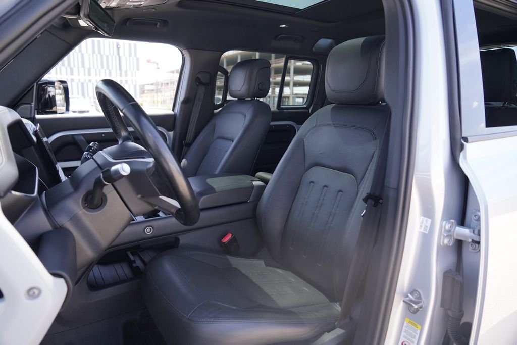 Used 2022 Silver Land Rover XS Edition image 11