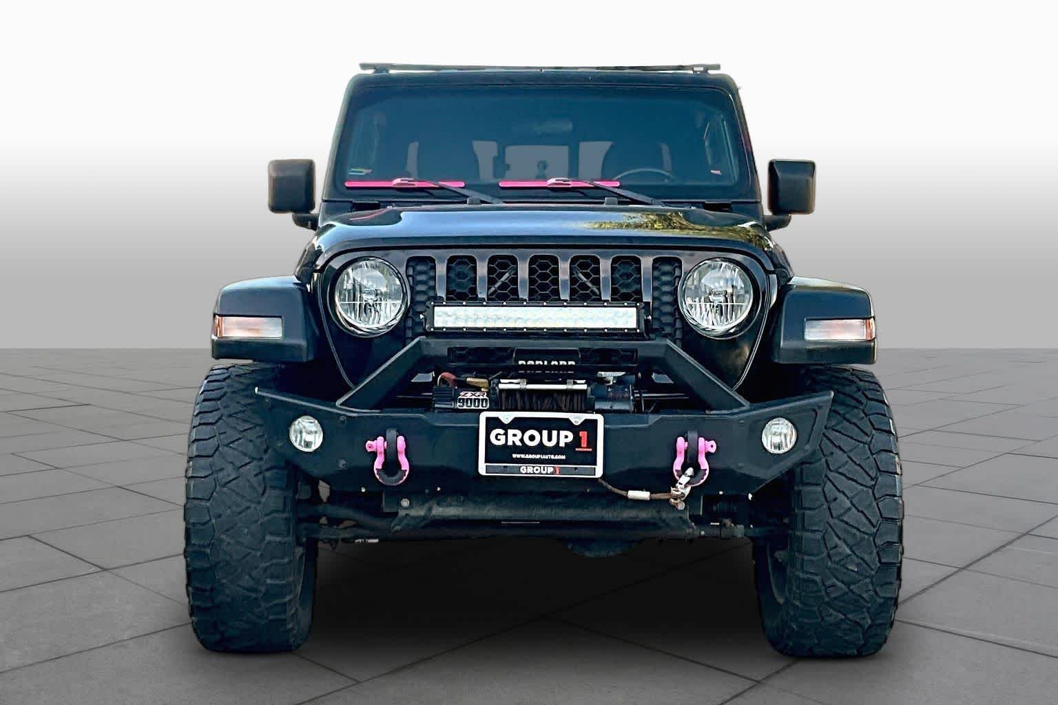 Used 2020 Black Clearcoat Jeep Sport S image 4