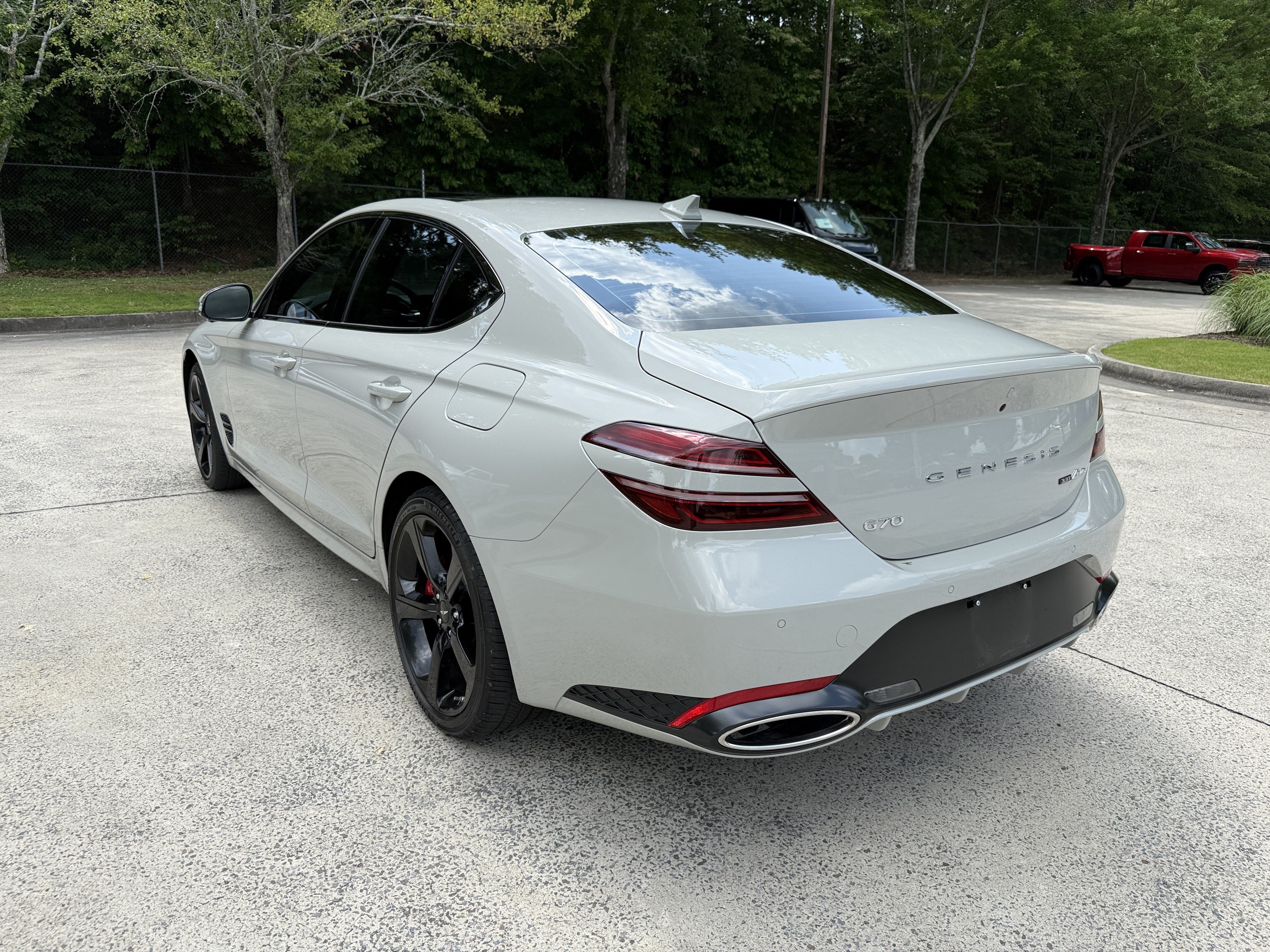 Used 2026 Vatna Gray Genesis 3.3T Sport Prestige image 5