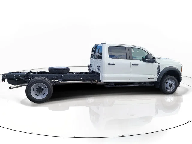 New 2026 Oxford White Ford XL image 4