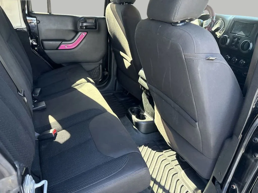 Used 2017 Black Jeep Unlimited Sport image 15