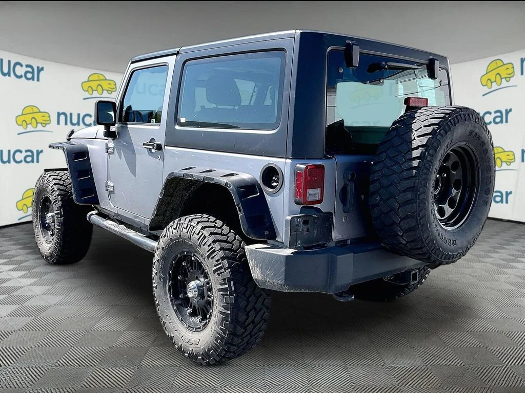 Used 2013 Billet Metallic Clearcoat Jeep Sport image 3