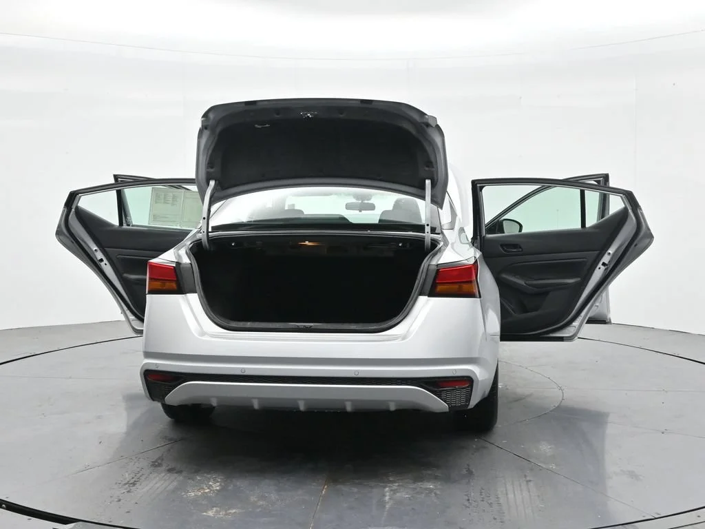 Used 2024 Silver Nissan 2.5 SV image 41