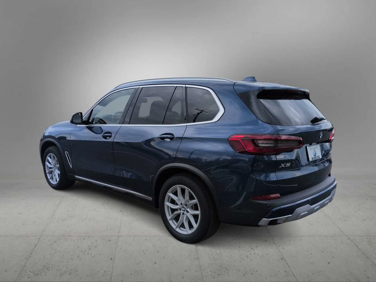 Used 2019 Phytonic Blue Metallic BMW xDrive40i image 6