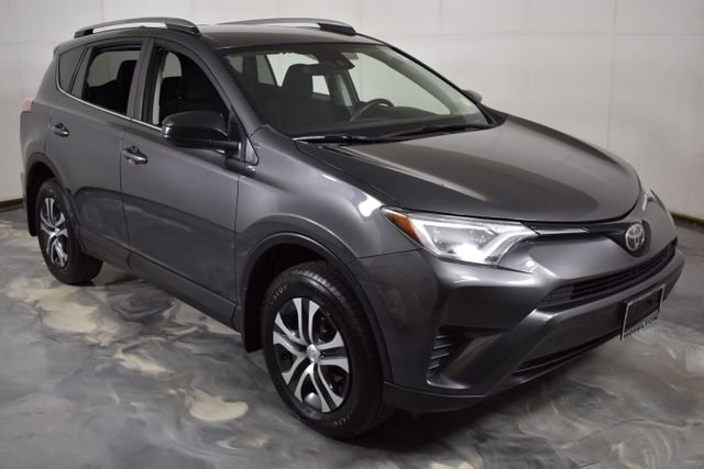 Used 2018 Gray Toyota LE image 8