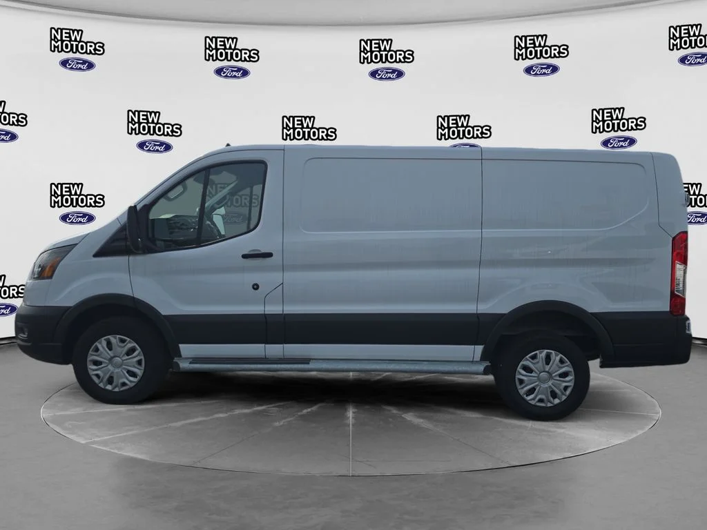 Used 2024 Oxford White Ford Base image 14