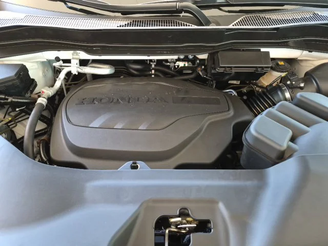 New 2026 Platinum White Pearl Honda RTL image 16