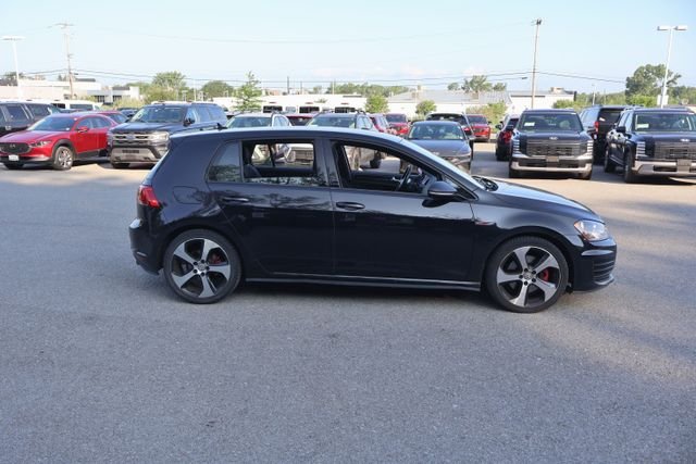 Used 2016 Black Volkswagen S image 8