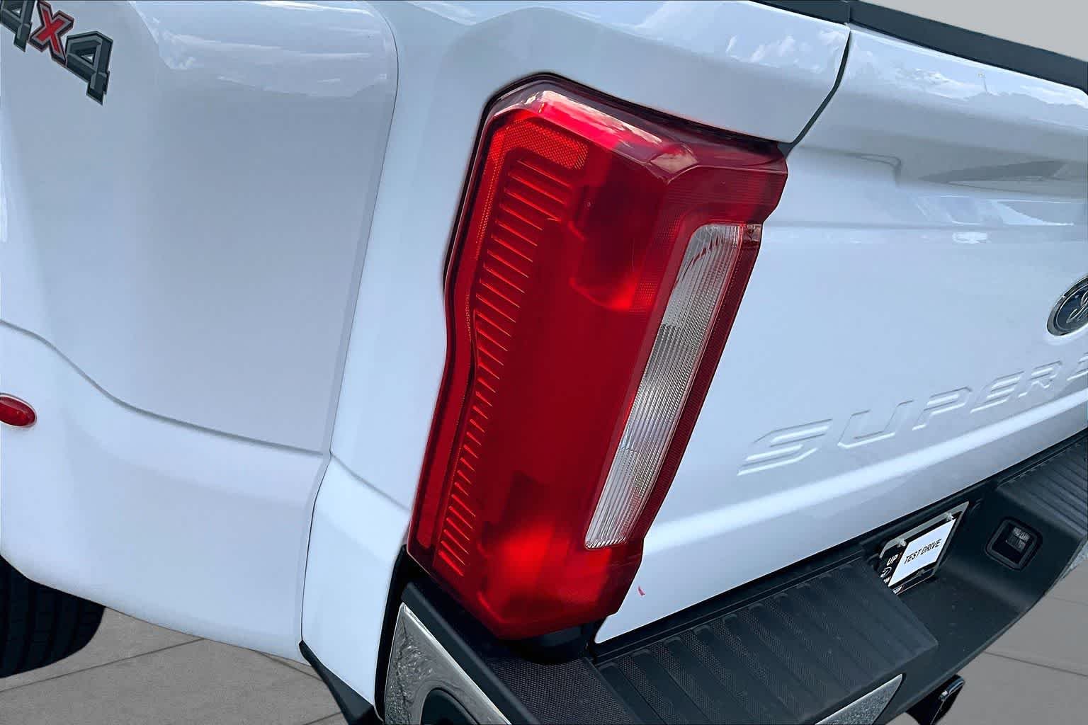 New 2026 Oxford White Ford XL image 14