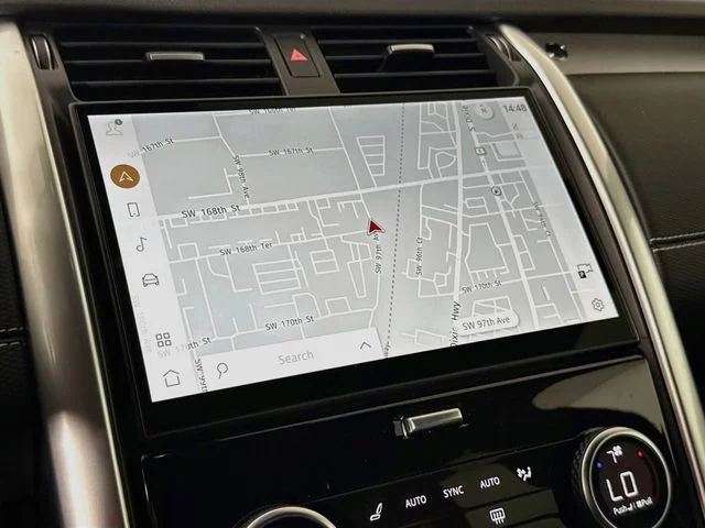 New 2026 Fuji White Land Rover Dynamic SE image 16