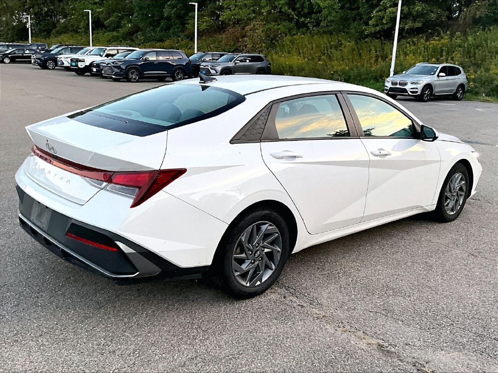 Used 2024 White Hyundai SEL image 6
