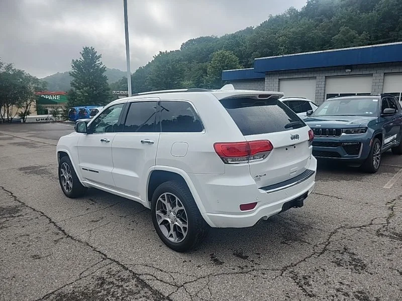 Used 2019 White Jeep Overland image 5