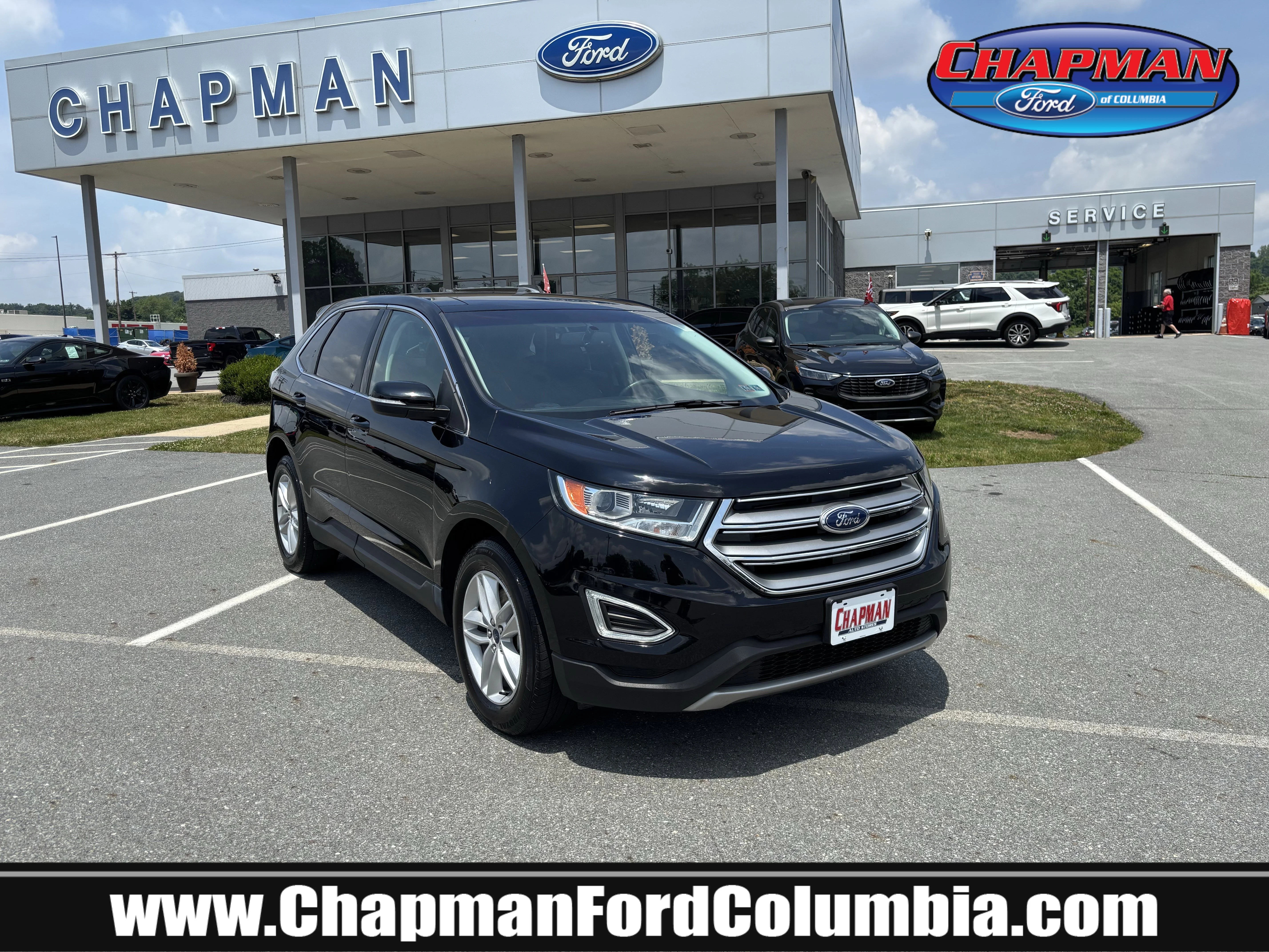 Used 2018 Shadow Black Ford SEL image 1