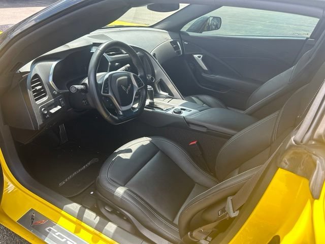 2016 Chevrolet Corvette 2LT - Photo 9