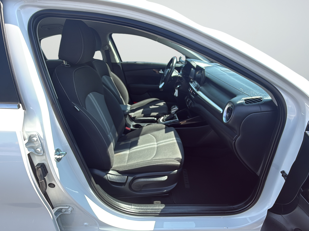 Used 2024 White Kia EX+ image 25