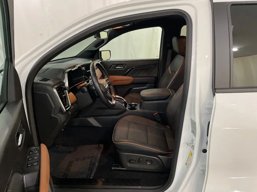 Certified Used 2026 Summit White GMC 4WD AT4 image 11