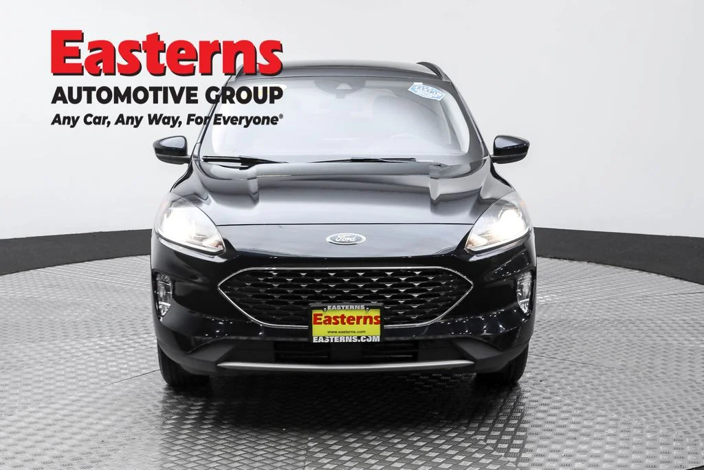 Used 2021 Blue Ford SEL image 2