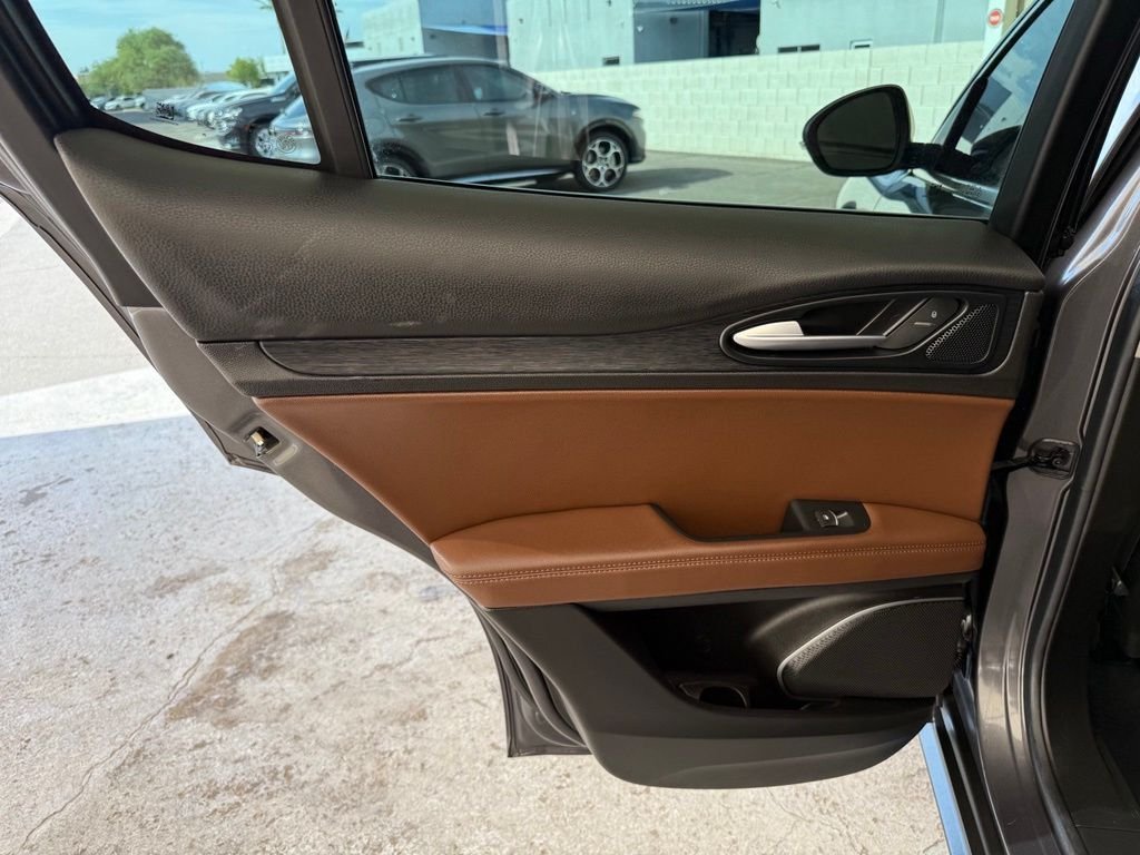 Used 2021 Gray Metallic Alfa Romeo Sprint image 19