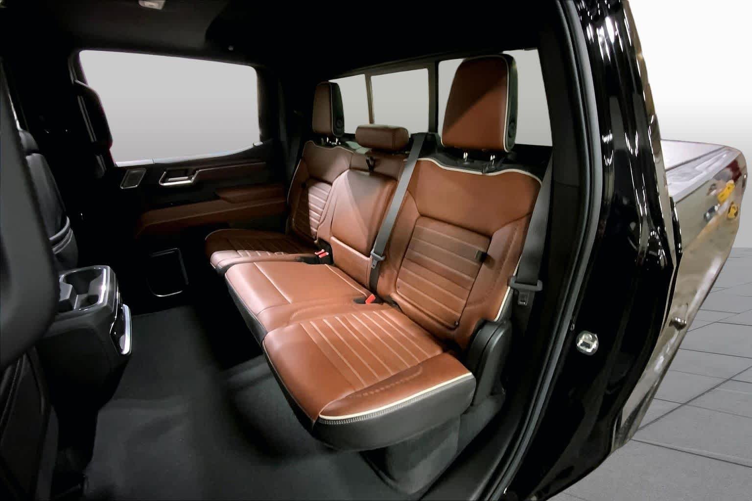 Used 2023 Onyx Black GMC Denali Ultimate image 21