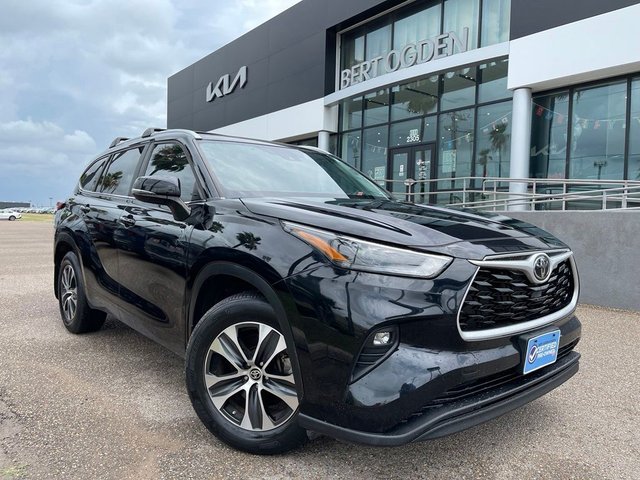 Pre-Owned 2023 Toyota Highlander XLE FWD 4D Sport Utility