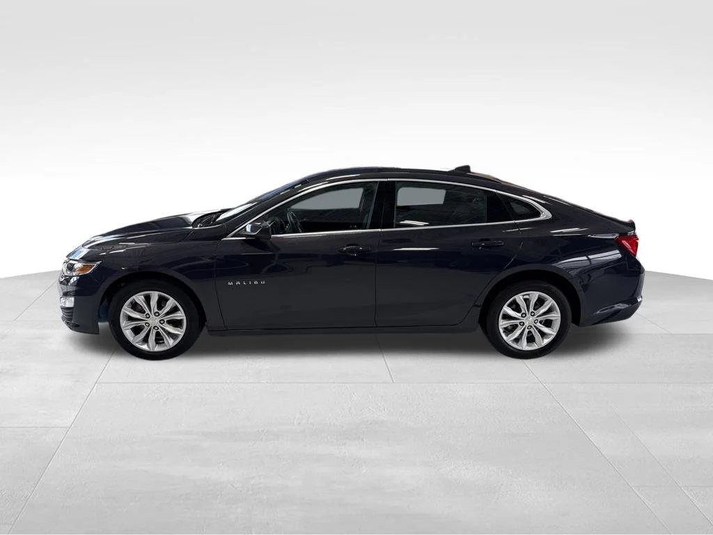 Used 2025 Black Chevrolet LT image 3