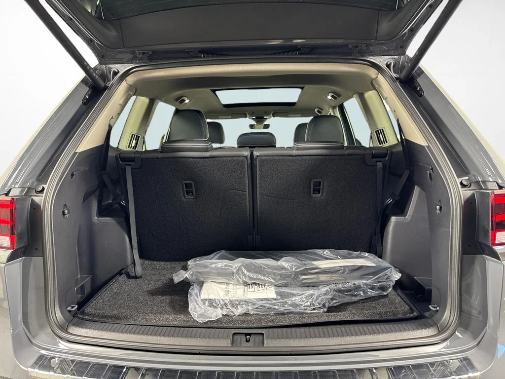 New 2026 Gray Volkswagen 2.0T SEL Premium R-Line image 11