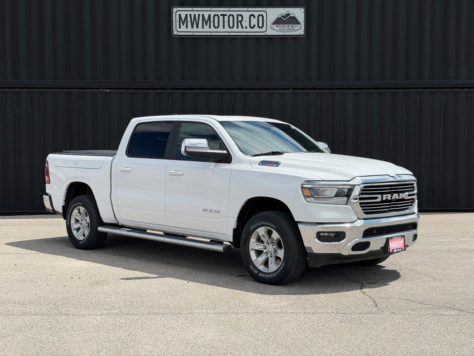 2023 RAM 1500 Laramie 4x4 Crew Cab 5'7's photo