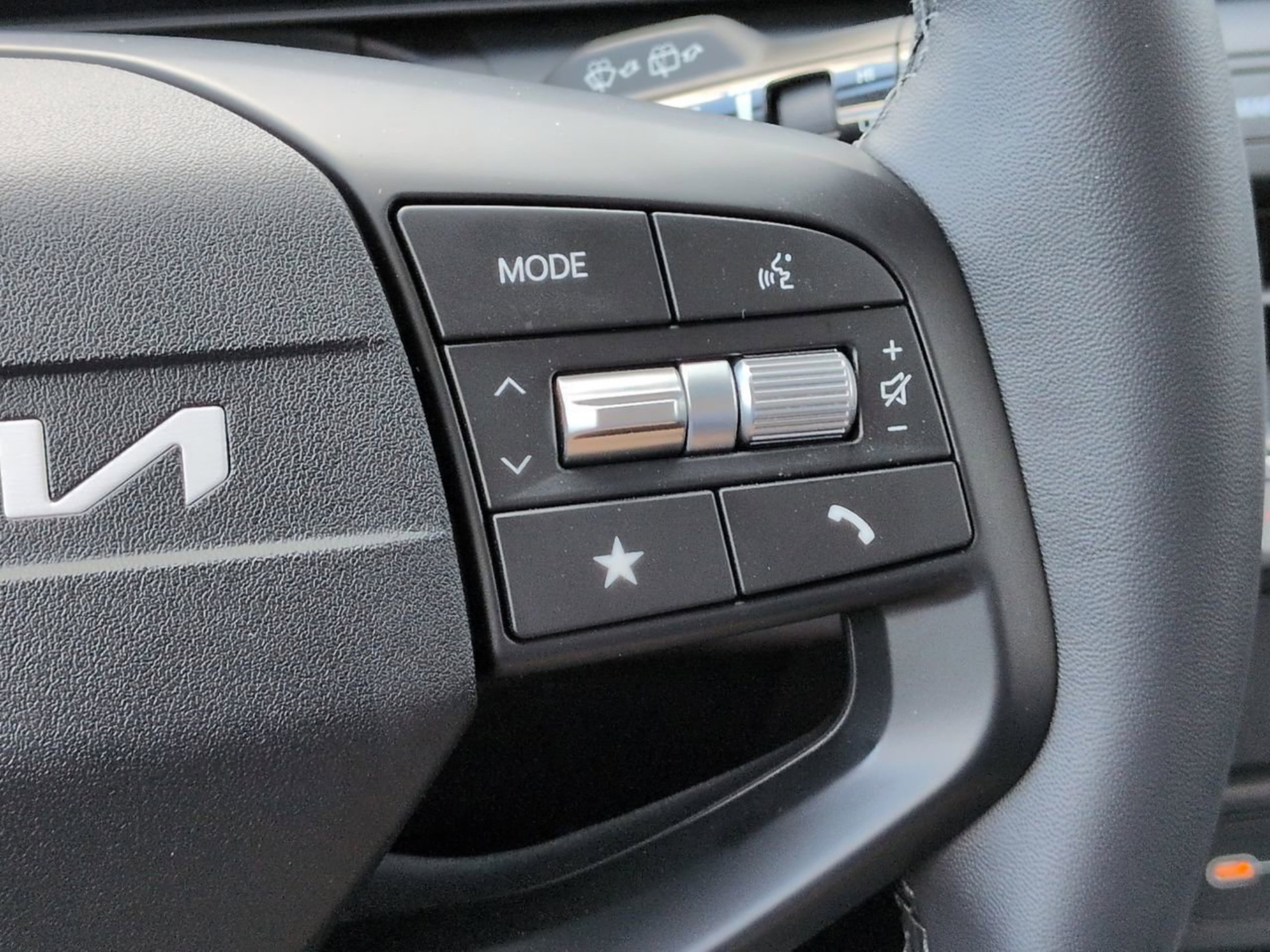 New 2026 Aurora Black Pearl Kia EX image 22