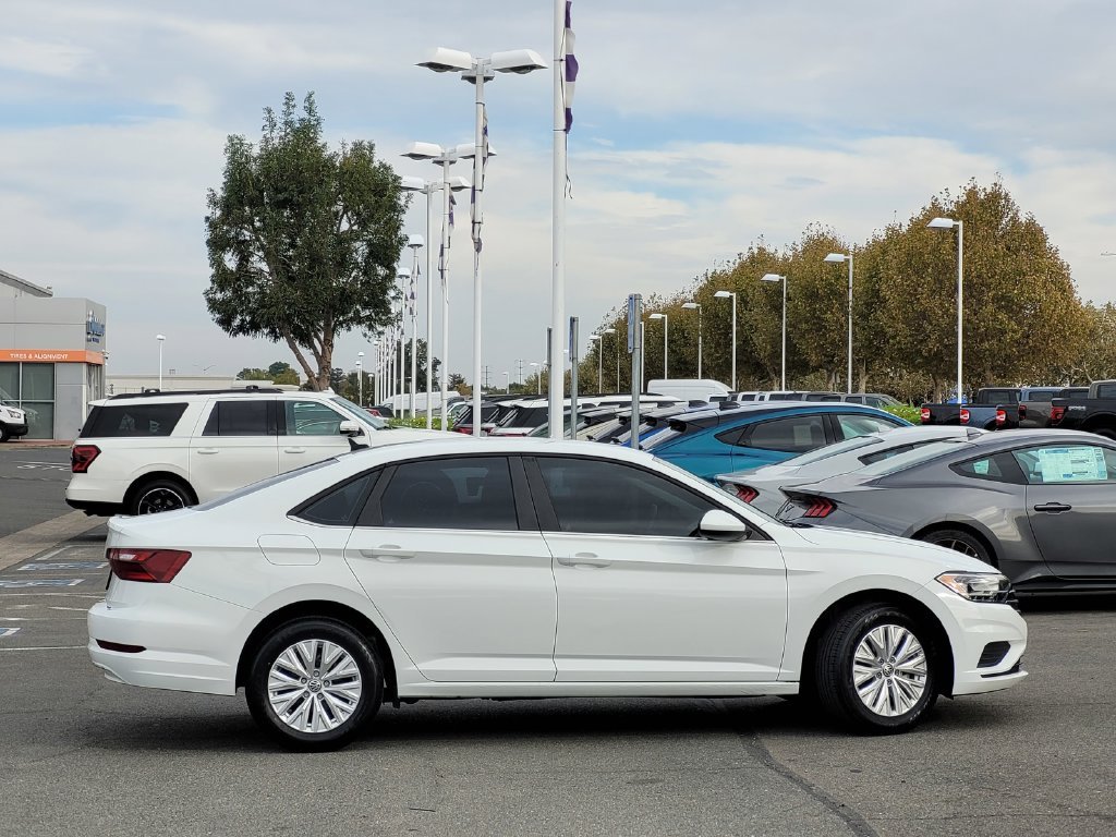 Certified Used 2020 Pure White Volkswagen 1.4T S image 3