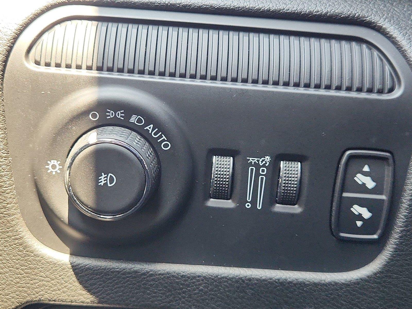 2022 Jeep Wagoneer Series III - Photo 18