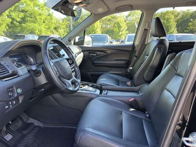 2021 Honda Pilot Touring - Photo 17