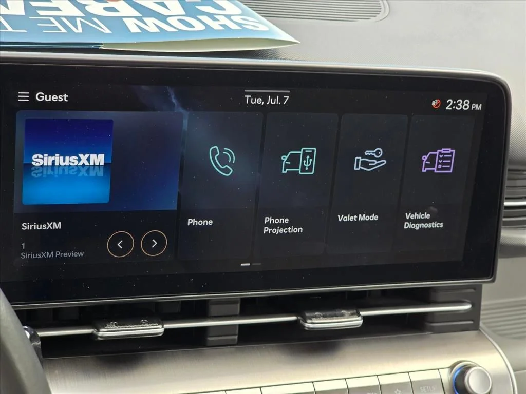 Used 2025 Gray Hyundai SEL image 21