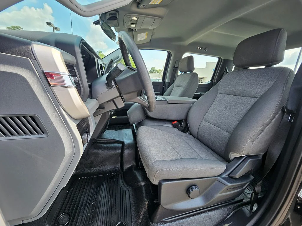 Certified Used 2026 Black Ford XL image 4