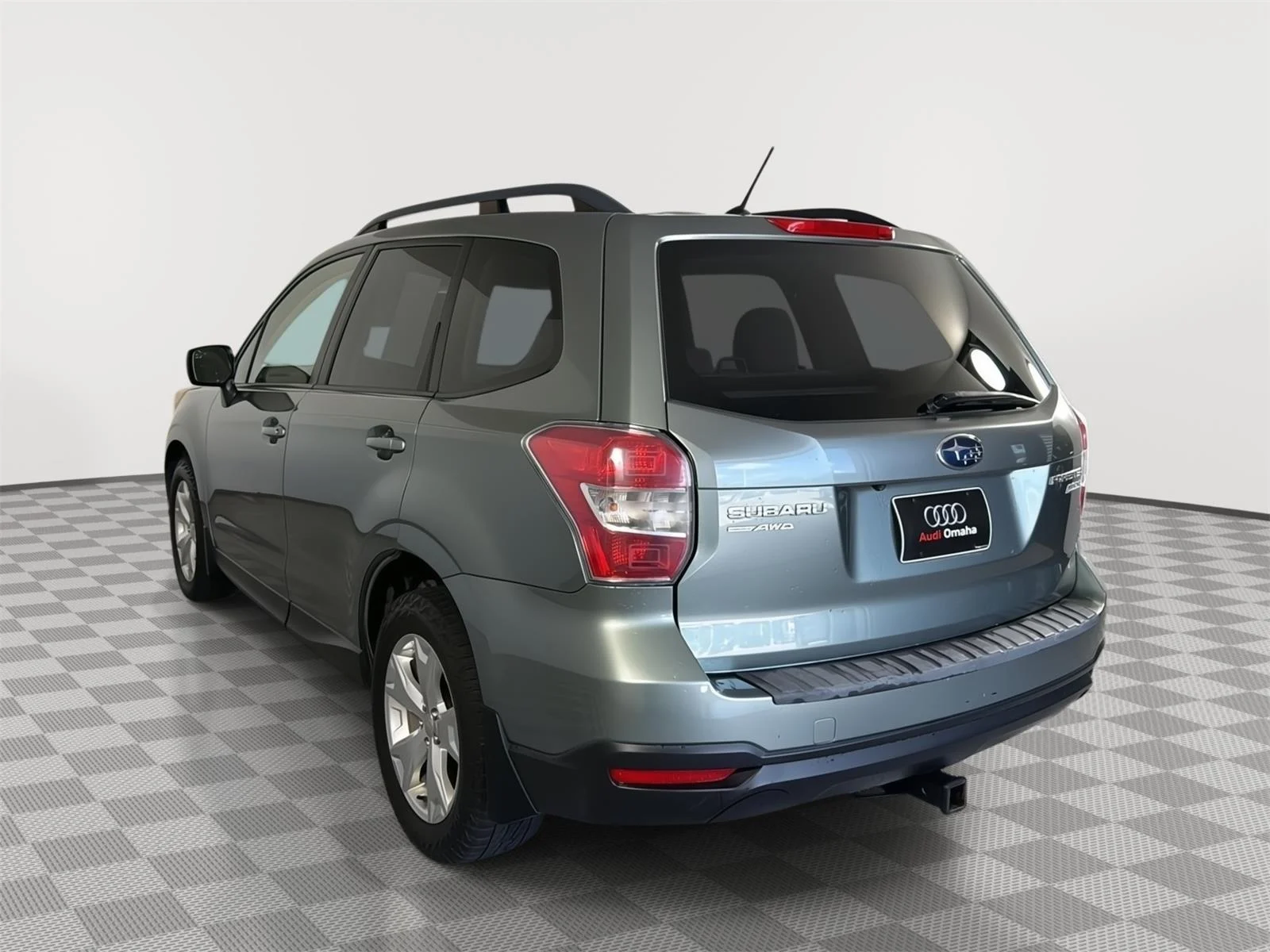 Used 2014 Green Subaru 2.5i Premium image 3