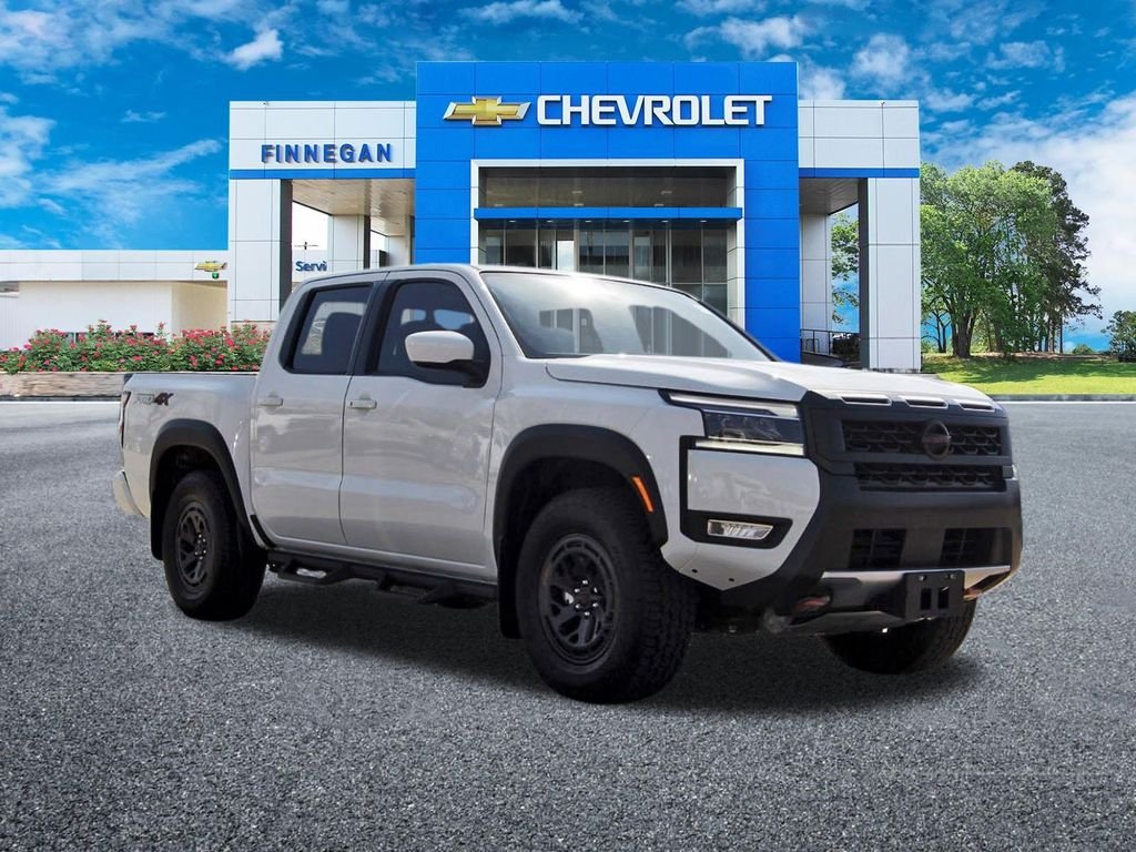 2025 Nissan Frontier PRO-4X Crew Cab 4X4's photo
