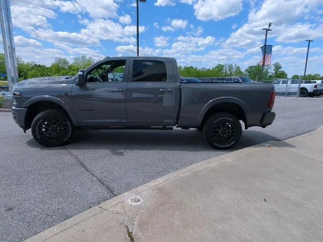New 2026 Ceramic Gray Clear-Coat Exterior Paint RAM Limited image 35