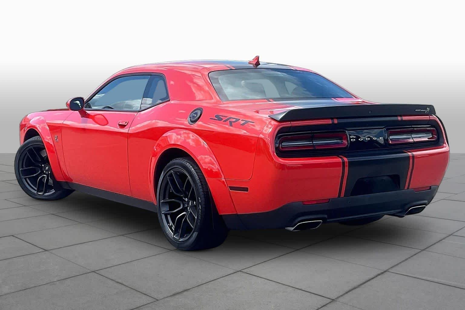 Used 2022 Go Mango Dodge R/T Scat Pack Widebody image 11