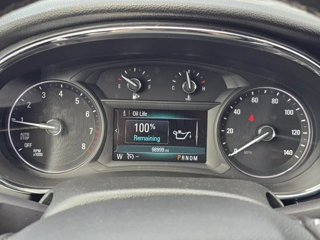 Used 2018 Summit White Buick Essence image 13