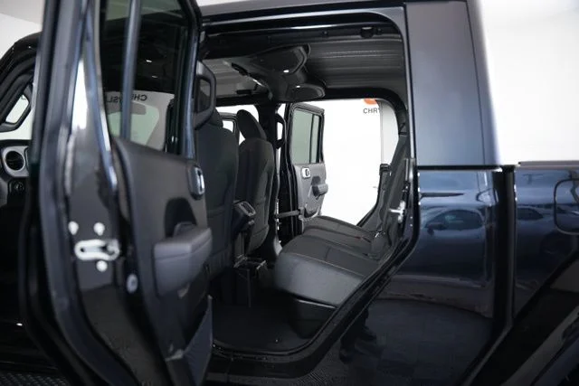 New 2026 Black Clear-Coat Exterior Paint Jeep Sport S image 31