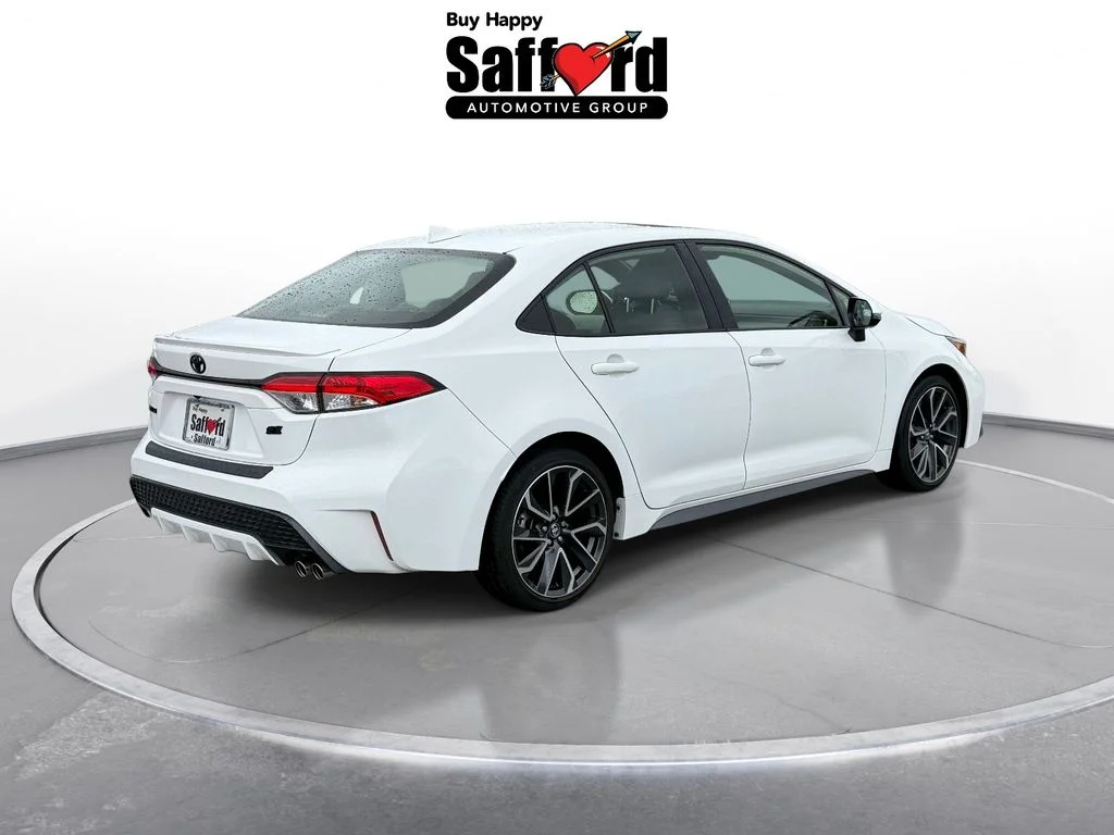 Used 2021 White Toyota SE image 9