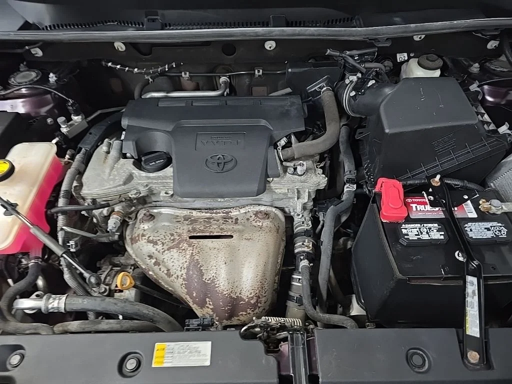 Used 2018 Black Toyota XLE image 13
