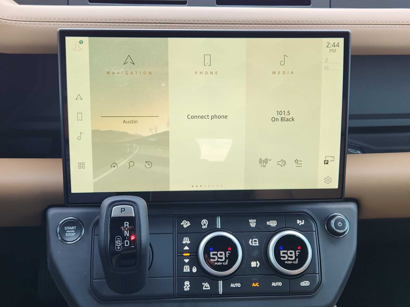 New 2026 Woolstone Green LAND ROVER X-Dynamic SE image 16