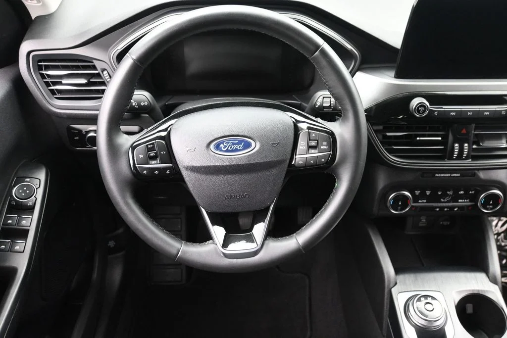 Used 2023 Black Ford Active image 14